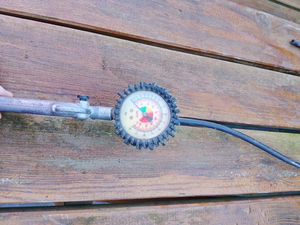 Bandenspanningsmeter met blaaspistool, Ophalen of Verzenden