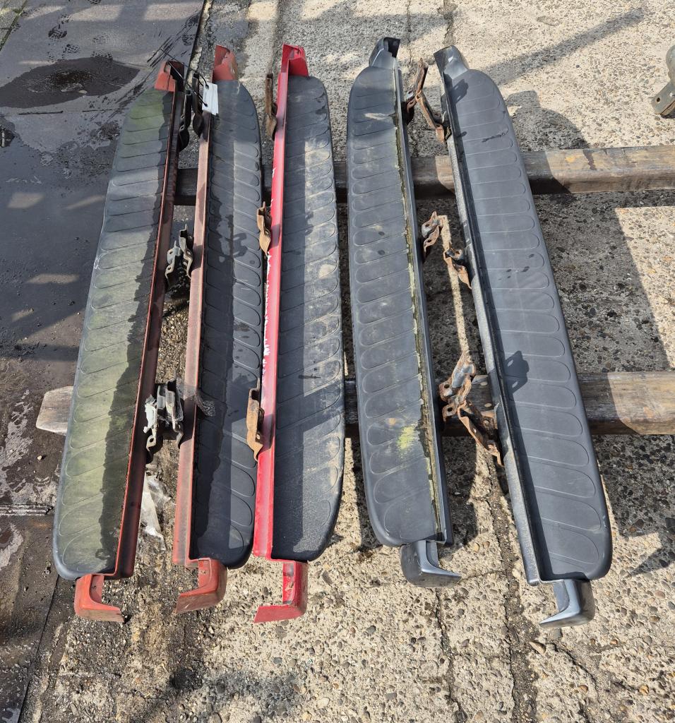 Dodge Ram Daytona step bar 2002-2005, Gebruikt, PO Box 21-8004 | Auburn Hills, MI 48321-8004, Amerikaanse onderdelen, Ophalen of Verzenden