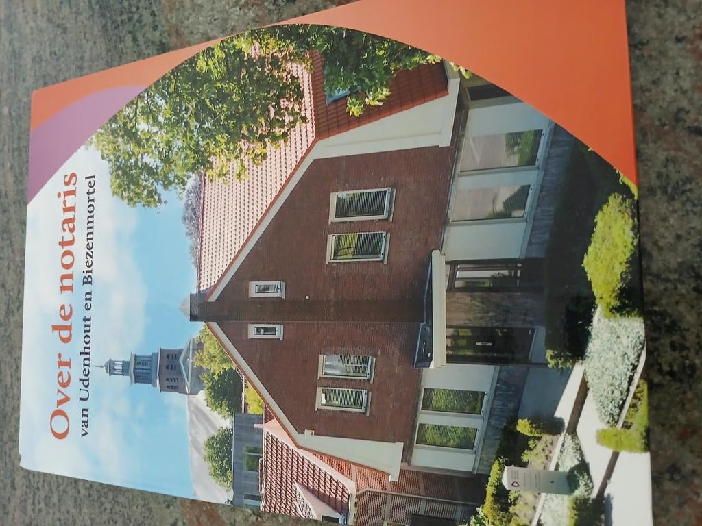 Over de notaris van Udenhout en biezenmortel, Boeken, Ophalen of Verzenden, Overige onderwerpen