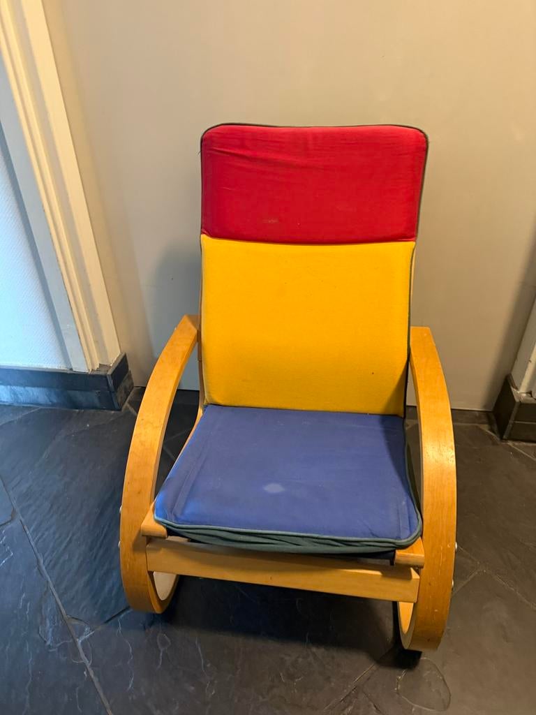 Ikea kinder stoel, Kinderen en Baby's, Kinderkamer | Tafels en Stoelen, Ophalen of Verzenden, Gebruikt, Stoel(en)