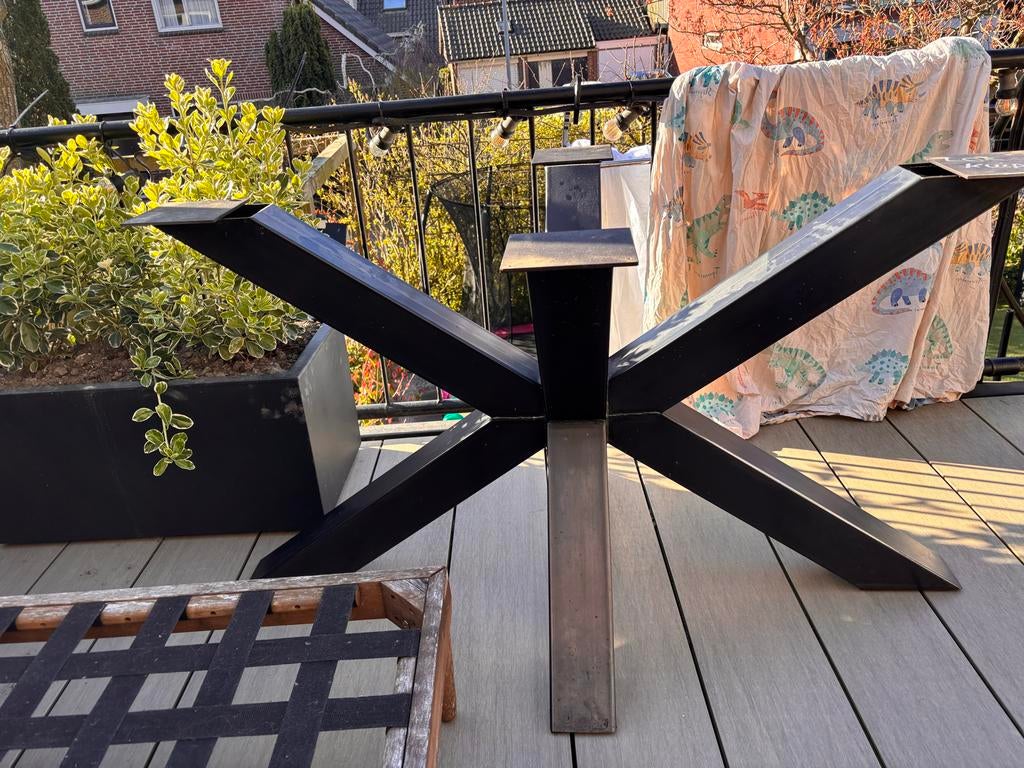 Stevige metalen tafelpoot - Spinpoot design, Ophalen, Tafelpoot, Gebruikt, 50 tot 100 cm