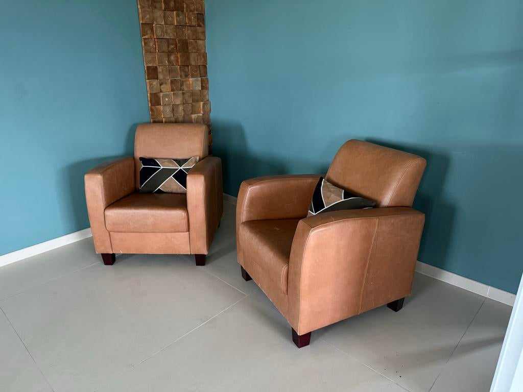 Comfortabele leren bankstelset met 2 fauteuils, Ophalen, Leer, Zo goed als nieuw, 75 tot 100 cm