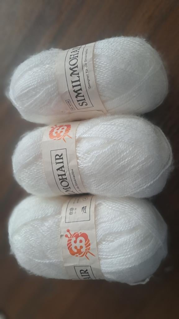3 bollen witte Similmohair wol van 3 Suisses, Hobby en Vrije tijd, Breien en Haken, Ophalen of Verzenden, Nieuw, Breien of Haken