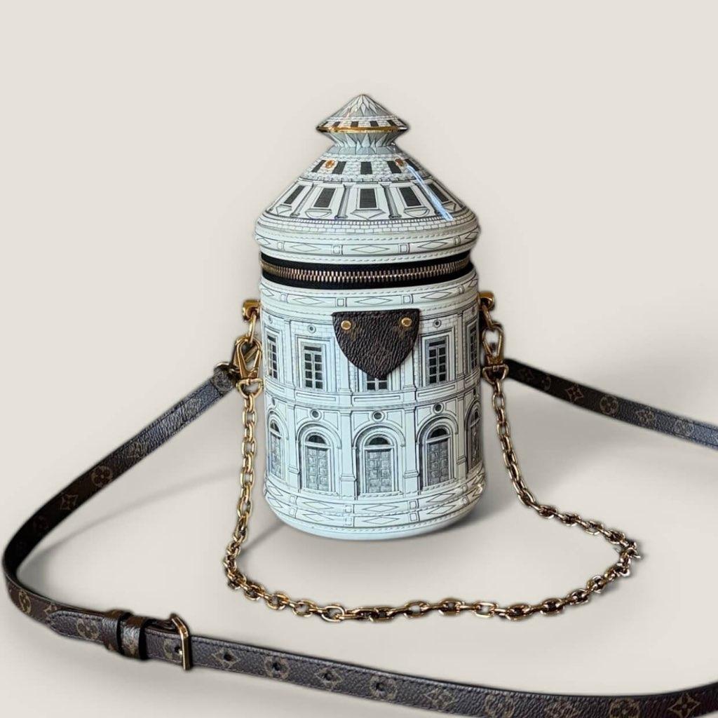 Louis Vuitton Fornasetti Cannes vase architettura, Schoudertasje, Wit, Ophalen of Verzenden, Zo goed als nieuw