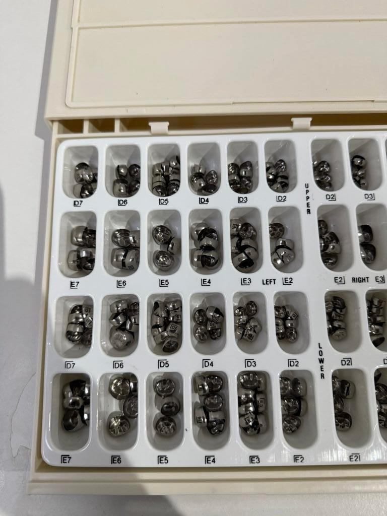 Mr Dental l Stainless steel kronen primary polar l Tandarts, Ophalen of Verzenden, Zo goed als nieuw