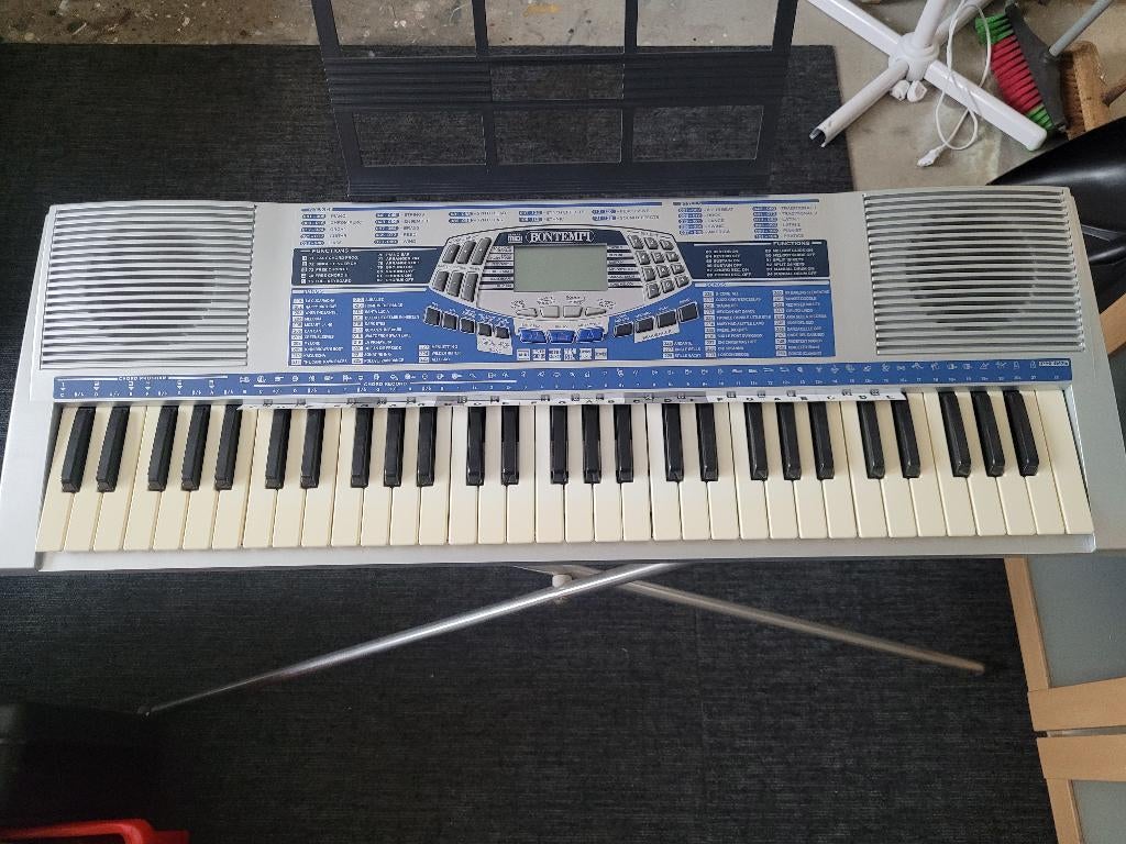 Keyboard Bontempi, Muziek en Instrumenten, Keyboards, 61 toetsen, Zo goed als nieuw, Met standaard, Ophalen
