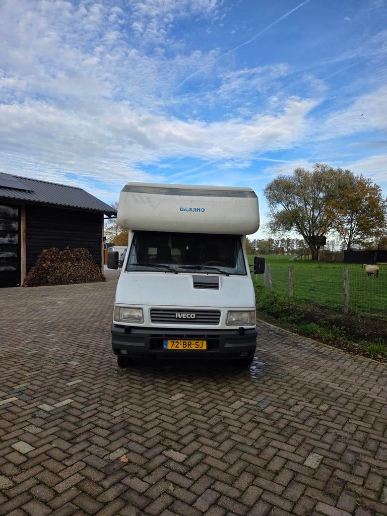 Iveco Daily Camper - 6 persoons - Topstaat!, Caravans en Kamperen, Campers, Overige merken, Particulier, Tot en met 6, 3 tot 6 maanden geleden