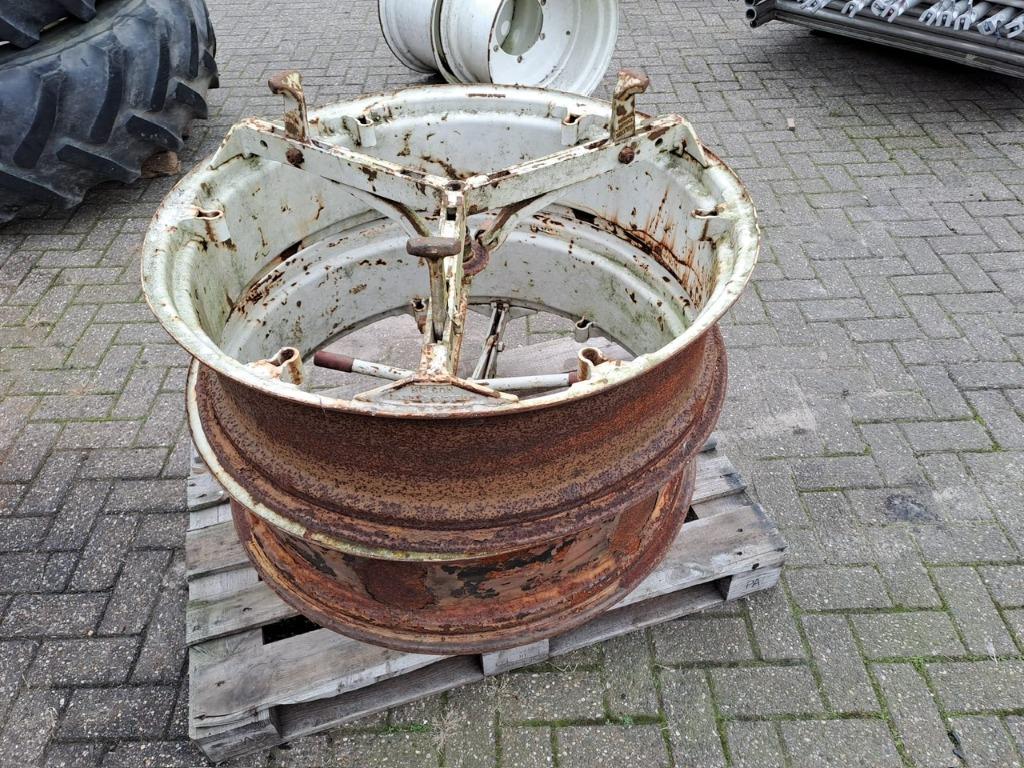 Dubbellucht velgen 38 inch, Zakelijke goederen, Agrarisch | Onderdelen | Banden, Velgen en Assen, Ophalen of Verzenden