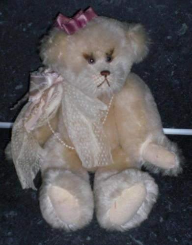 JOAN WOESSNER * VERZAMEL BEER * Nuffig Dametje *, Verzenden, Zo goed als nieuw, Stoffen beer, Overige merken