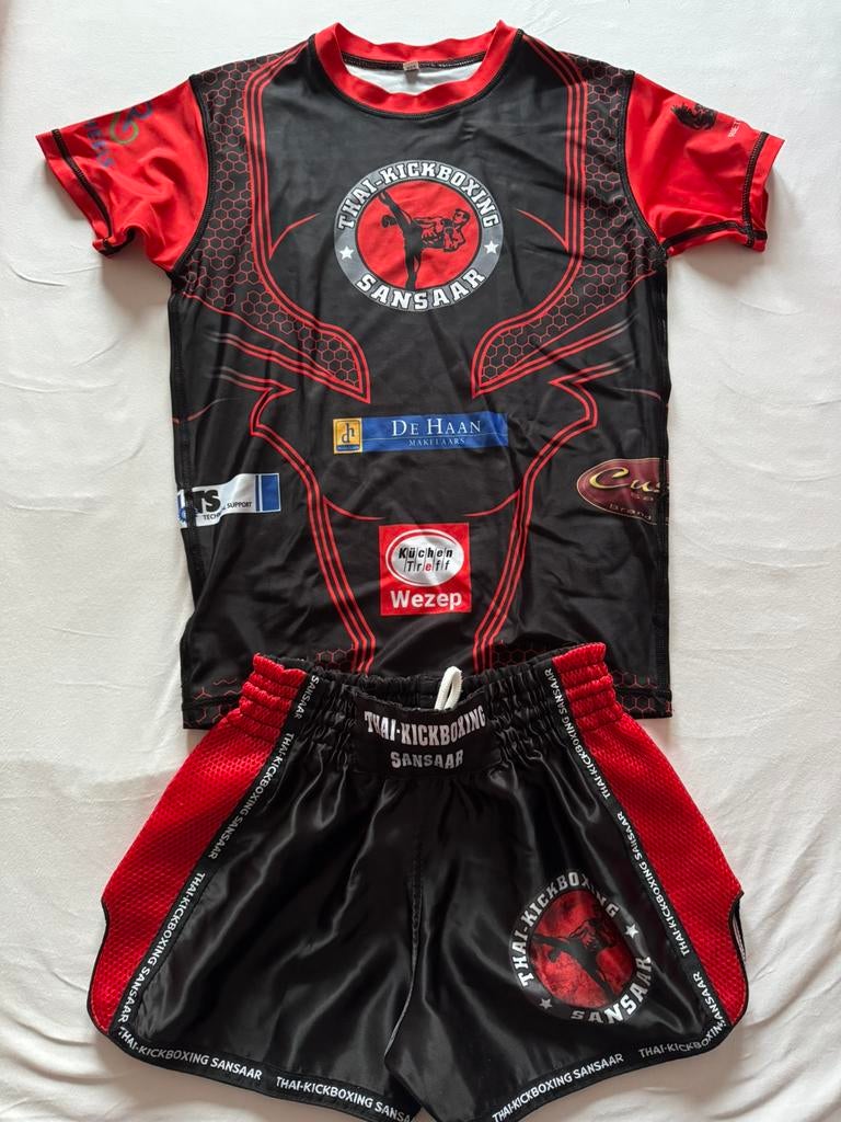 Sansaar kickboks set, Ophalen of Verzenden, Zo goed als nieuw, Bokskleding
