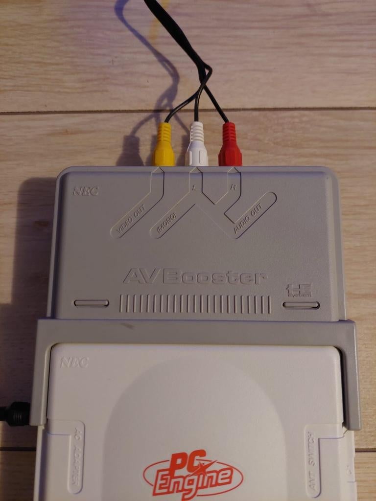 AV booster for NEC PC Engine, Computers en Software, Vintage Computers, Ophalen of Verzenden