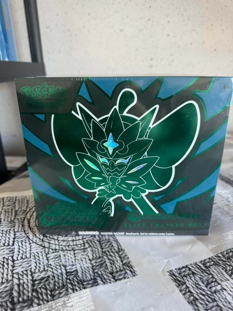 Twilight Masquerade pokemon center ETB, Ophalen of Verzenden, Nieuw