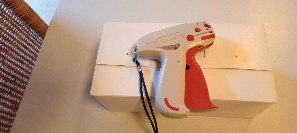 Labeling gun met 5000 tag pinnen., Ophalen of Verzenden, Overige typen