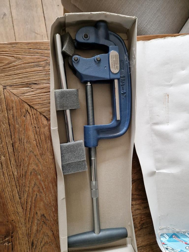 Gedore 4584-04 of 220040 grote pijpsnijder 1.1/4 - 4", Ophalen of Verzenden, Zo goed als nieuw