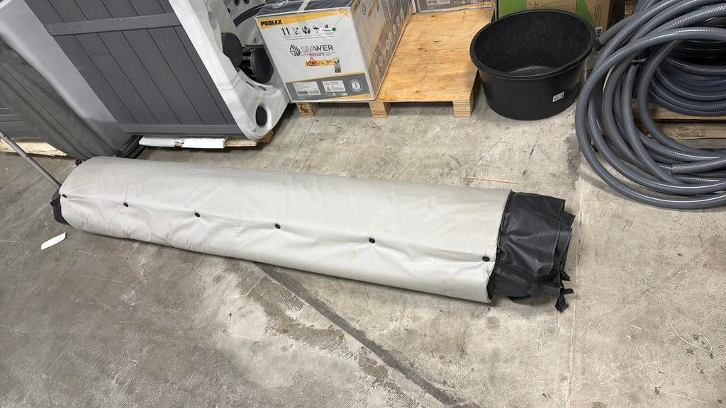 Zwemspa Rolcover 450cm, Ophalen, Gebruikt, Afdekzeil, Vast