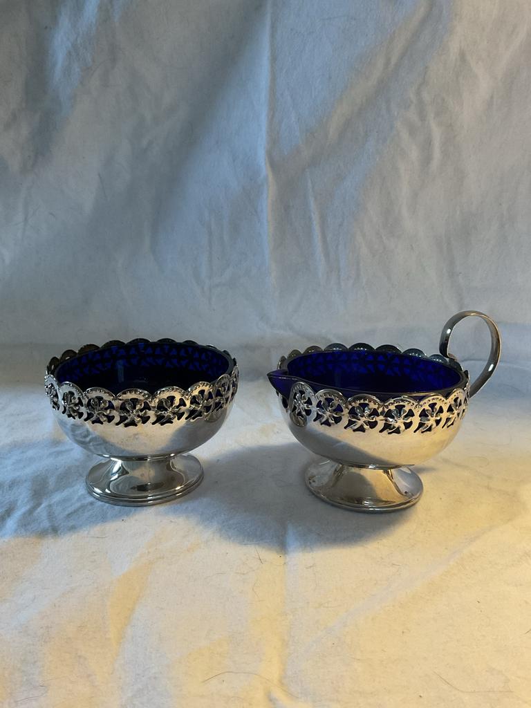 Vintage suikerpot en roomstel met blauw glas, Ophalen of Verzenden, Zilver