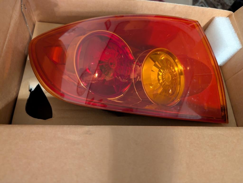 Mazda 3 Sedan Achterlichten, Auto-onderdelen, Verlichting, Ophalen of Verzenden, Gebruikt, Mazda