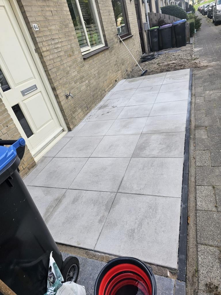 Stratenmaker, tegelaar, Garantie, Tuin- of Vijveraanleg