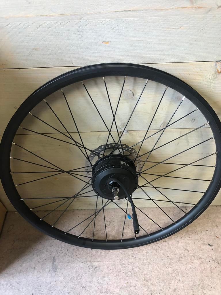 Nieuwe kreutzer voorwiel motor 28”, Fietsen en Brommers, Fietsonderdelen, Ophalen of Verzenden, Zo goed als nieuw, Wiel