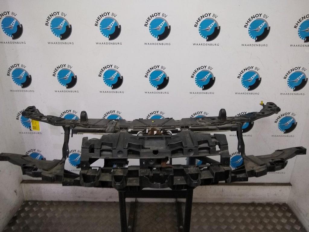 RENAULT LAGUNA VOORFRONT 2009, Ophalen of Verzenden, Gebruikt, Stiba lid