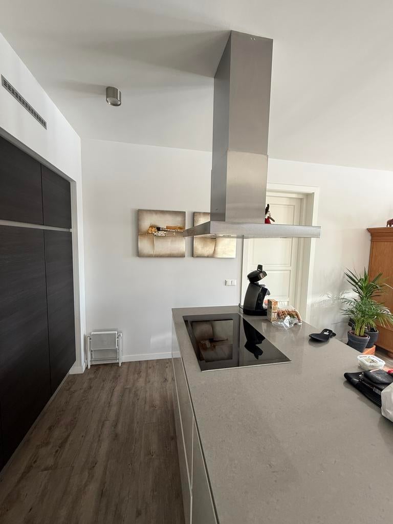 Siemens eiland afzuigkap 90 cm, Ophalen, Zo goed als nieuw, Motor, 600 tot 800 m³ per uur