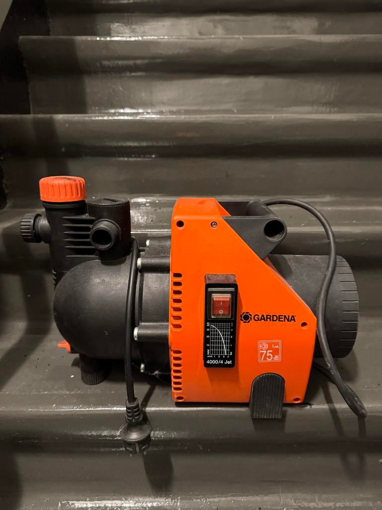Gardena 4000/4 Jet Hydrofoorpomp - Zo goed als nieuw, Tuin en Terras, Ophalen of Verzenden, Zo goed als nieuw, Elektrisch, Hydrofoorpomp