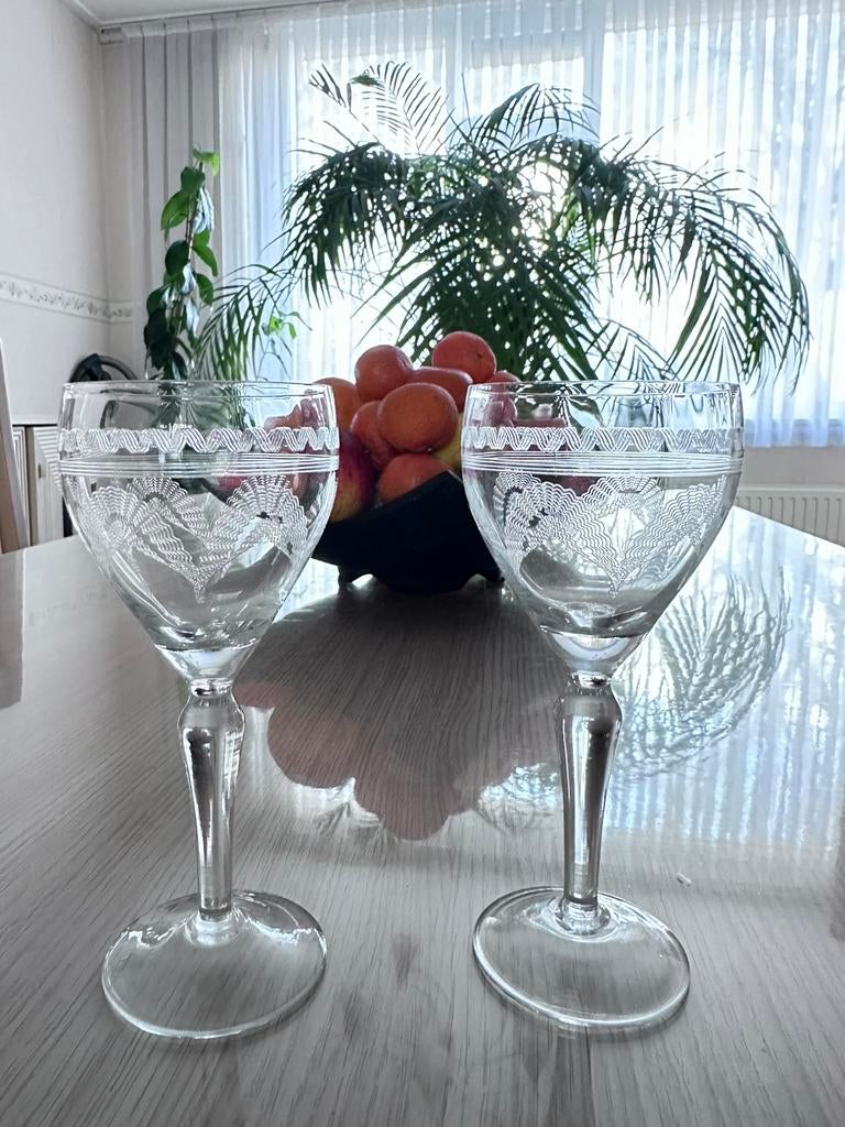 Twee gegraveerde glazen, Ophalen of Verzenden, Zo goed als nieuw, Bierglas