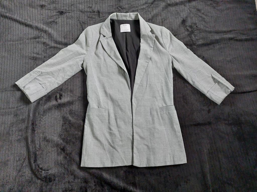 Bershka Jasje Maat S Grijs, Zo goed als nieuw, Jasje, Maat 36 (S), Grijs