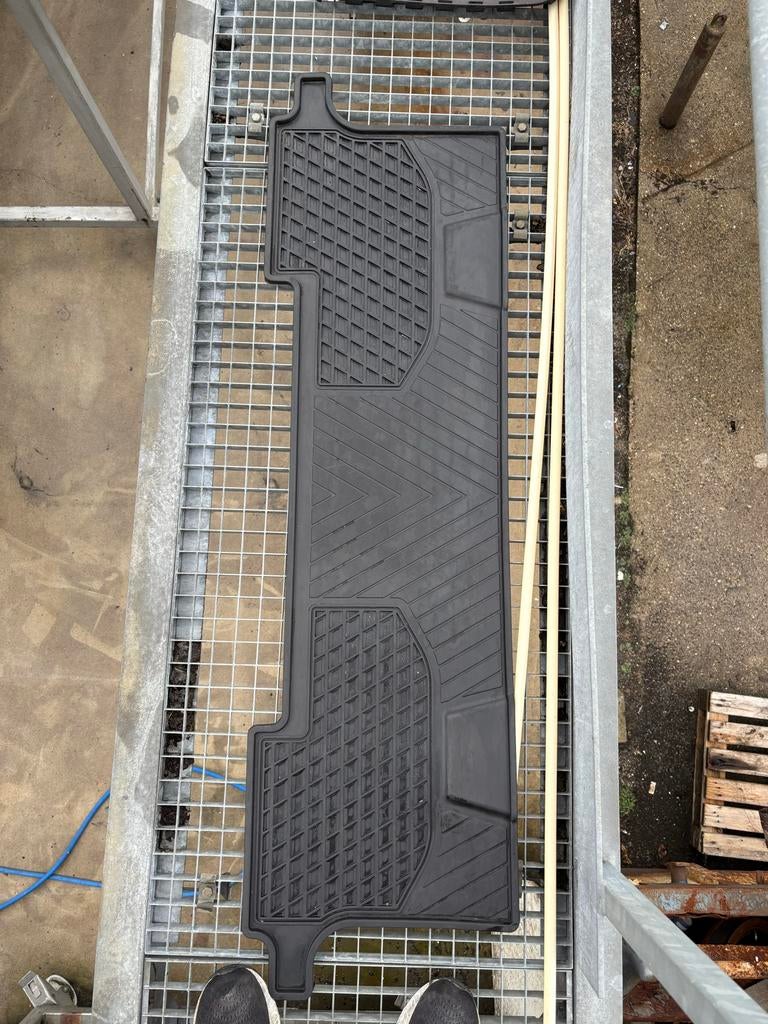 Mercedes Sprinter rubberen vloermat, Ophalen of Verzenden, Zo goed als nieuw