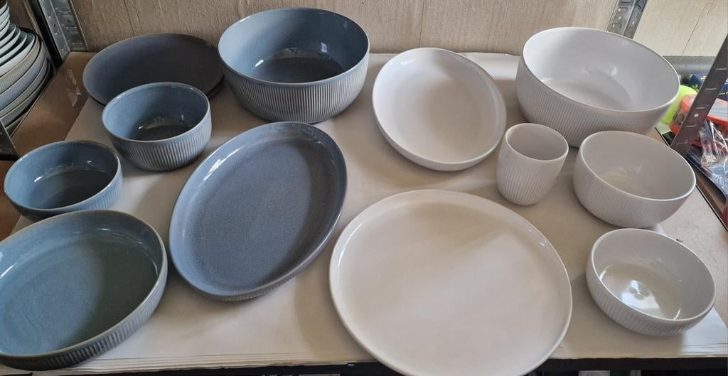 Divers ah royal van kempen en begeer servies borden kommen, Ophalen of Verzenden, Zo goed als nieuw, Effen, Aardewerk