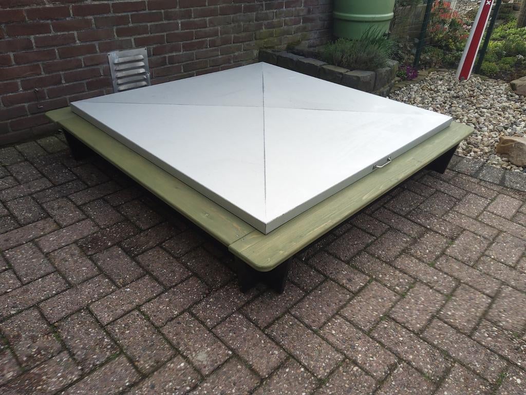 Zandbak met deksel, Ophalen of Verzenden