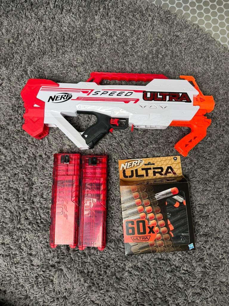 Nerf ultra speed+ 81 darts, Ophalen of Verzenden, Zo goed als nieuw