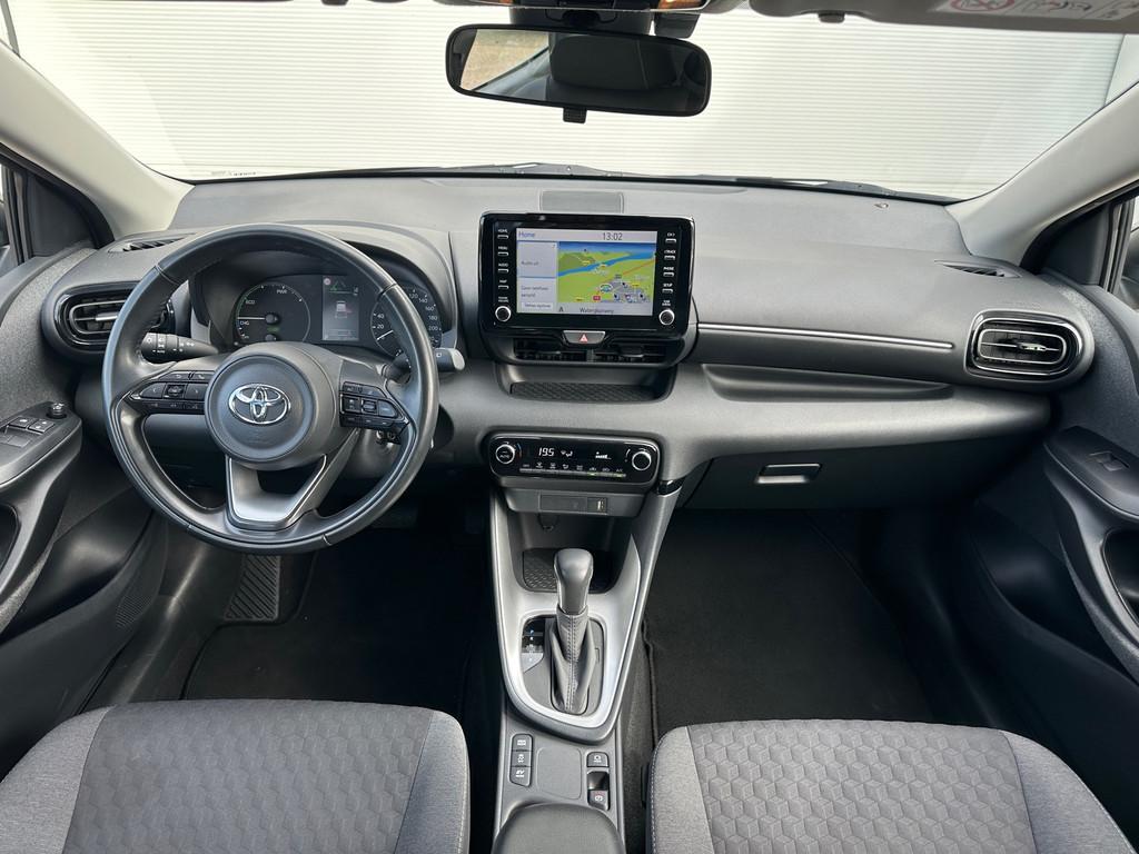 Toyota Yaris 1.5 Hybrid Active|Cruise|Camera|Climate Control, Gebruikt, Euro 6, Bruin, 450 kg