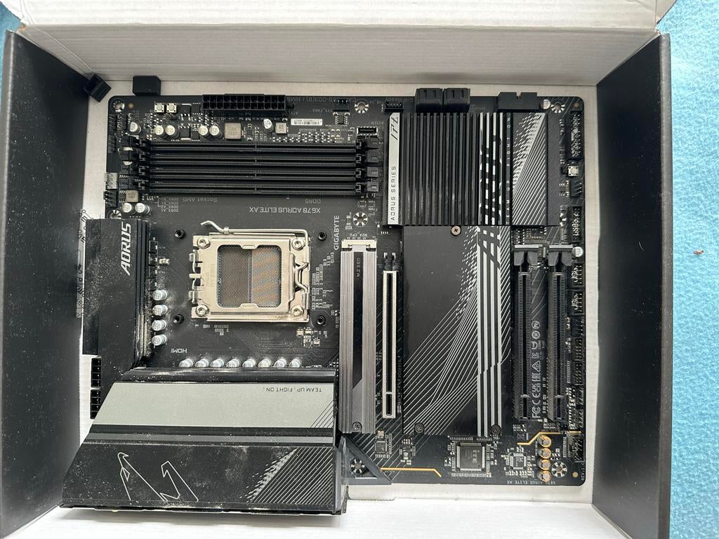 Gigabyte Aorus X670 Elite AX Moederbord - Werkend, Ophalen of Verzenden, Gebruikt, AMD, DDR5