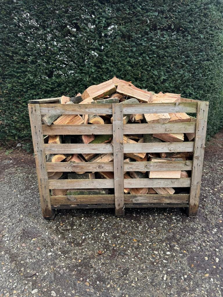 Bod gevraagd 6 m³ vers gekloofd eikenhout, 6 m³ of meer, Ophalen, Eikenhout, Blokken