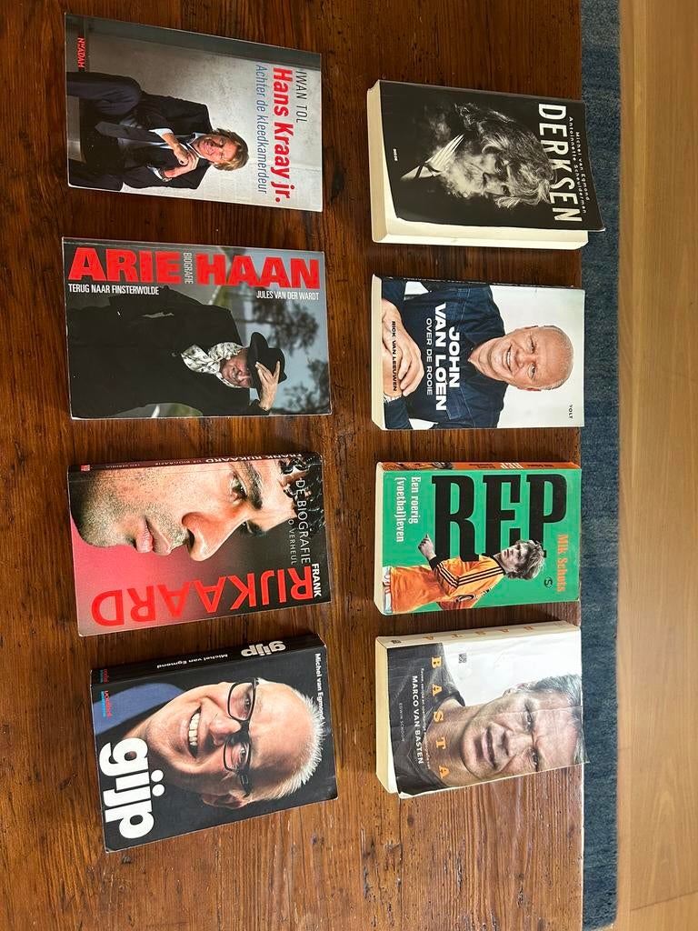 8 goede boeken over voetballers en trainers, Ophalen of Verzenden, Zo goed als nieuw, Balsport