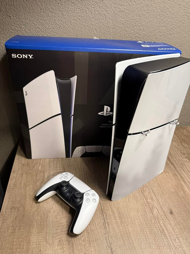 PlayStation 5 slim inclusief controller, Spelcomputers en Games, Spelcomputers | Sony PlayStation 5, Ophalen of Verzenden, Zo goed als nieuw