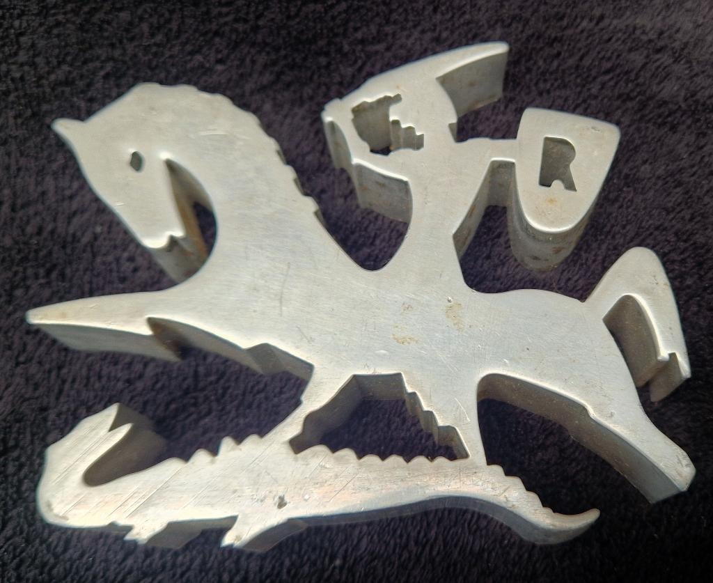 Massief aluminium Sint Joris & de Draak  Wapenschild met R, Ophalen of Verzenden, Gebruikt, Overige typen