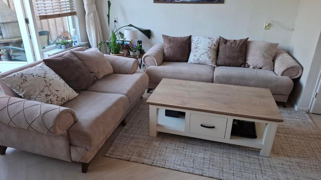 Gratis 3+2 bankstel - oude bank, niet mooi meer!!!, Ophalen, Gebruikt, Driepersoons, 75 tot 100 cm