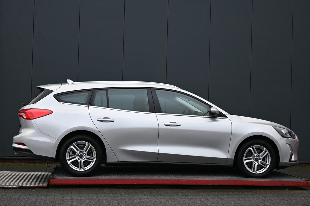 Ford FOCUS Wagon 1.0 EcoBoost Trend Edition Business, Gebruikt, Origineel Nederlands, 19 km/l, Zilver of Grijs