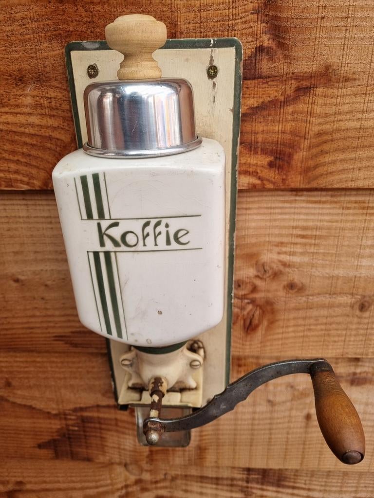 Oude koffiemolen, Antiek en Kunst, Antiek | Overige Antiek, Ophalen of Verzenden