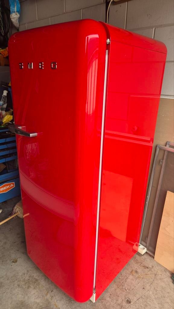 Rode smeg koelkast, bezorgd?, Ophalen, 200 liter of meer, 160 cm of meer, Zo goed als nieuw