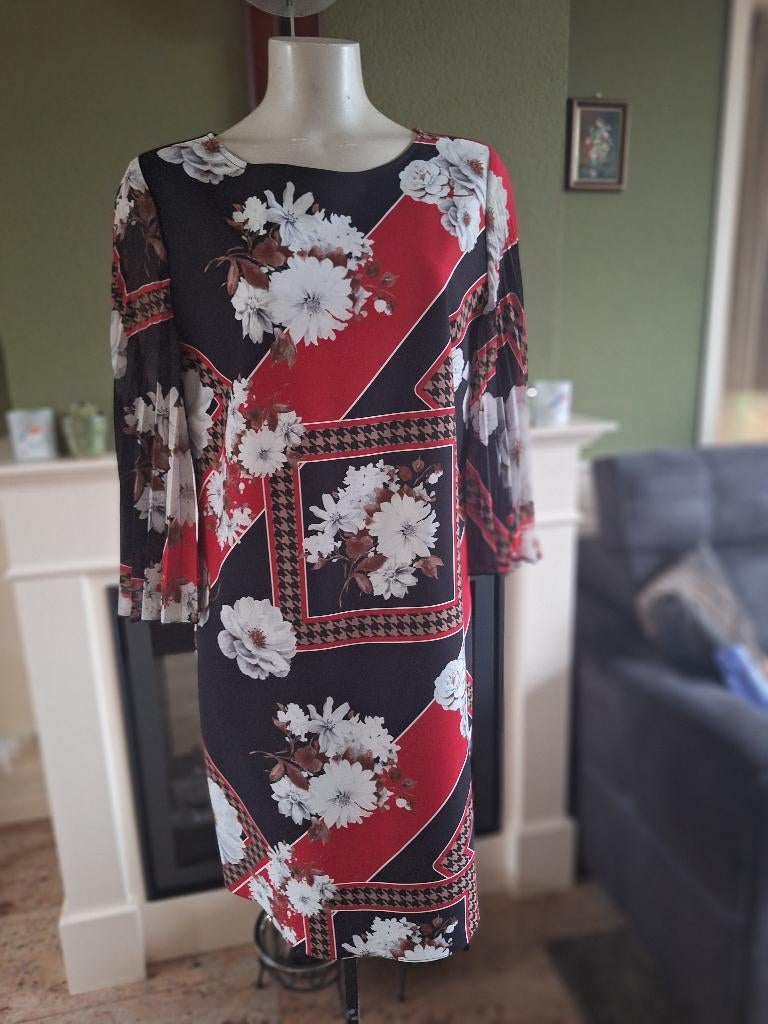 Rinascimento plissé mouw jurk XL, Verzenden, Zo goed als nieuw, Knielengte, Rood