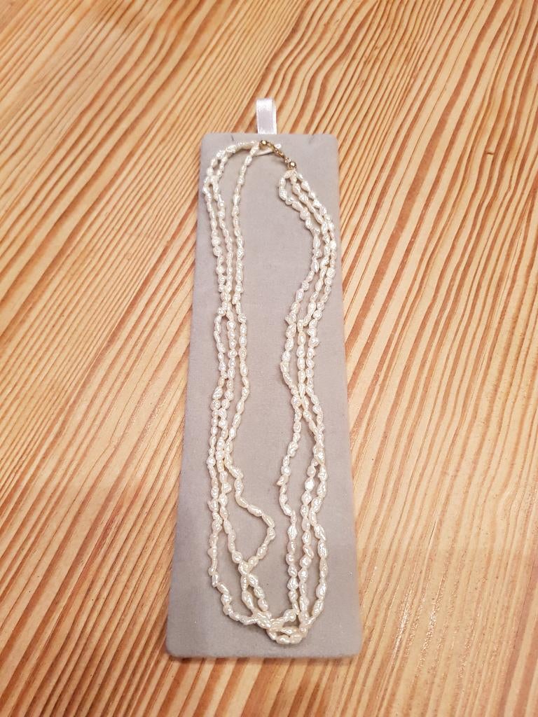Antieke 3 rijen parel ketting met 14 ct gouden slot, Sieraden, Tassen en Uiterlijk, Antieke sieraden, Ophalen of Verzenden, Goud
