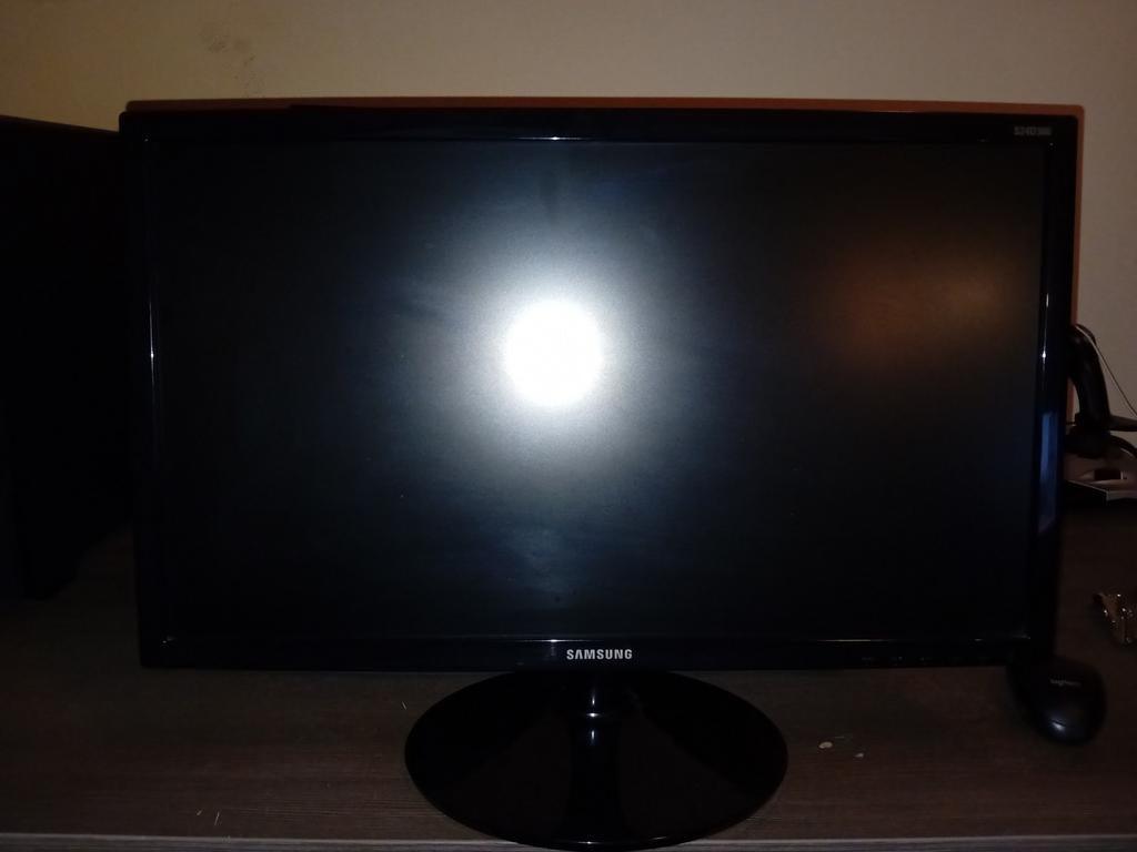 Samsung LED monitor SD300 24 inch, Computers en Software, Monitoren, Full HD, Ophalen of Verzenden, HDMI, LED