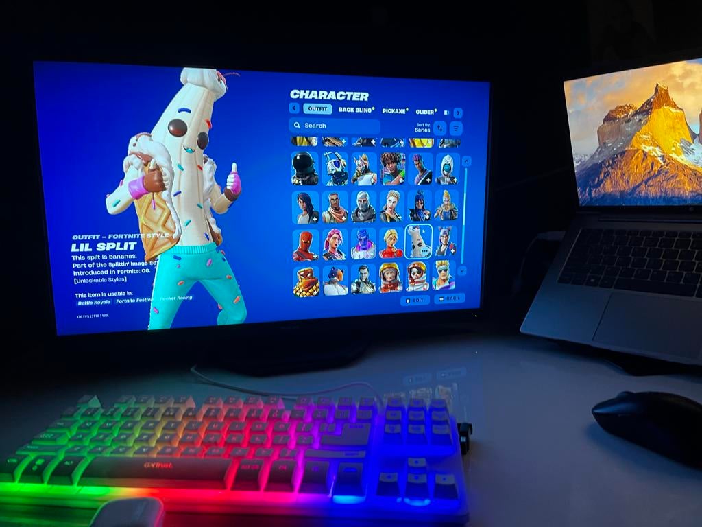 Og account met skins en emotes, Online, Gebruikt, Shooter, Ophalen of Verzenden