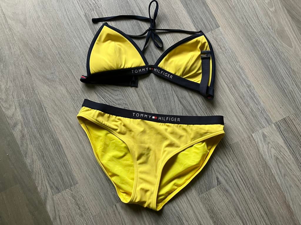 Leuke bikini maat M Tommy Hilfiger koophe, Ophalen of Verzenden, Zo goed als nieuw, Geel, Bikini
