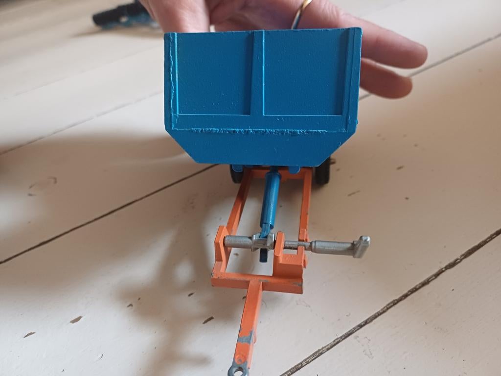 Miniatuur Aanhanger tractor Tripping trailer Britains 1973, Ophalen of Verzenden, Tractor of Landbouw, Britains