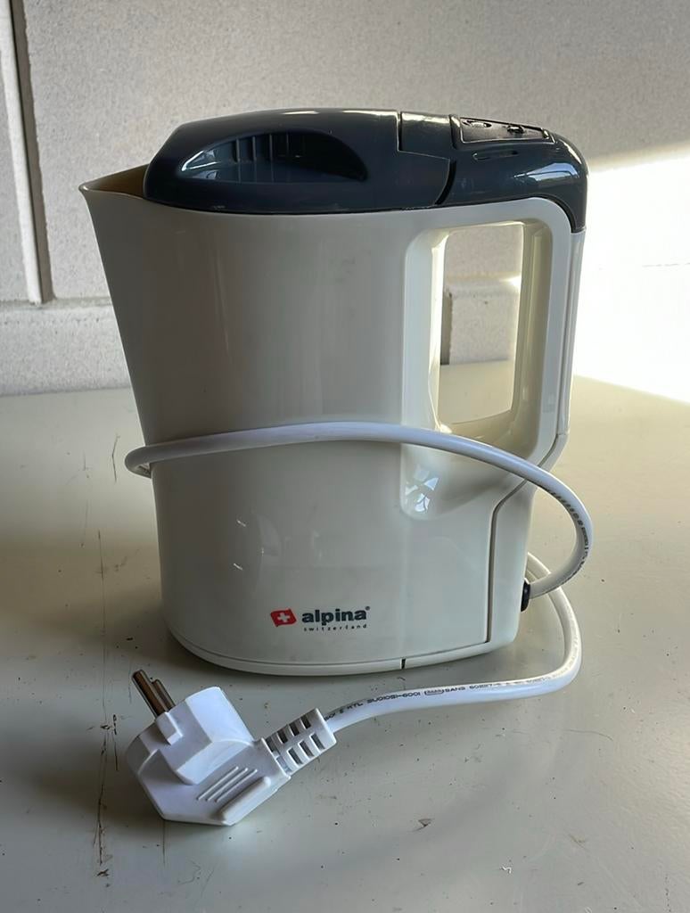 Elektrische waterkoker camping, Minder dan 1 liter, Ophalen of Verzenden, Zo goed als nieuw