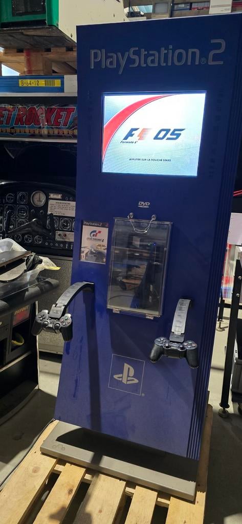 PlayStation 2 Verkoopzuil / Display, 2 spelers, Ophalen, Gebruikt, Vanaf 3 jaar